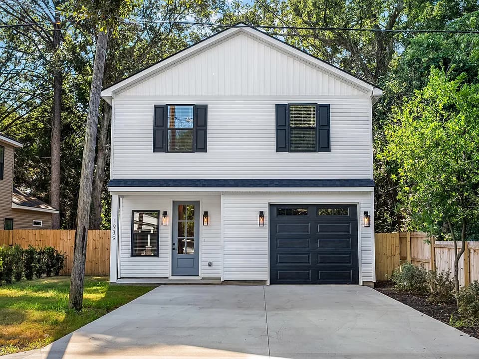 1939 Clement Avenue new construction